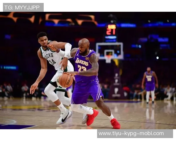 小里称字母哥接近詹姆斯但缺乏视野与协调性分析 小里称字母哥接近詹姆斯但缺乏视野与协调性分析